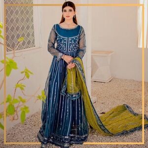 Chic Blue and Green Maxi Dress